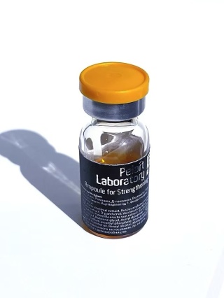 AMPOULE FOR LOCAL APPLICATION FOR WHITING EFFECT